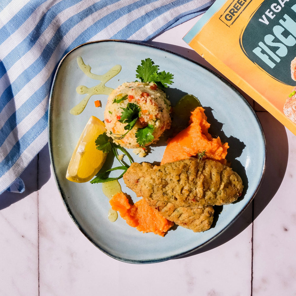 vegane Fisch-Frika mit Taboulé und Süßkartoffelstampf