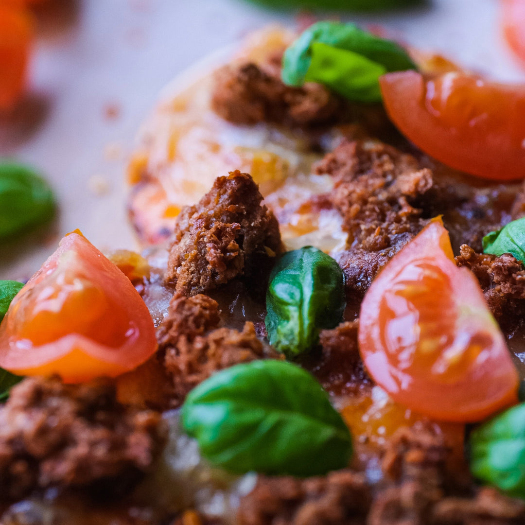 Vegane Herz-pIzza mit Hack