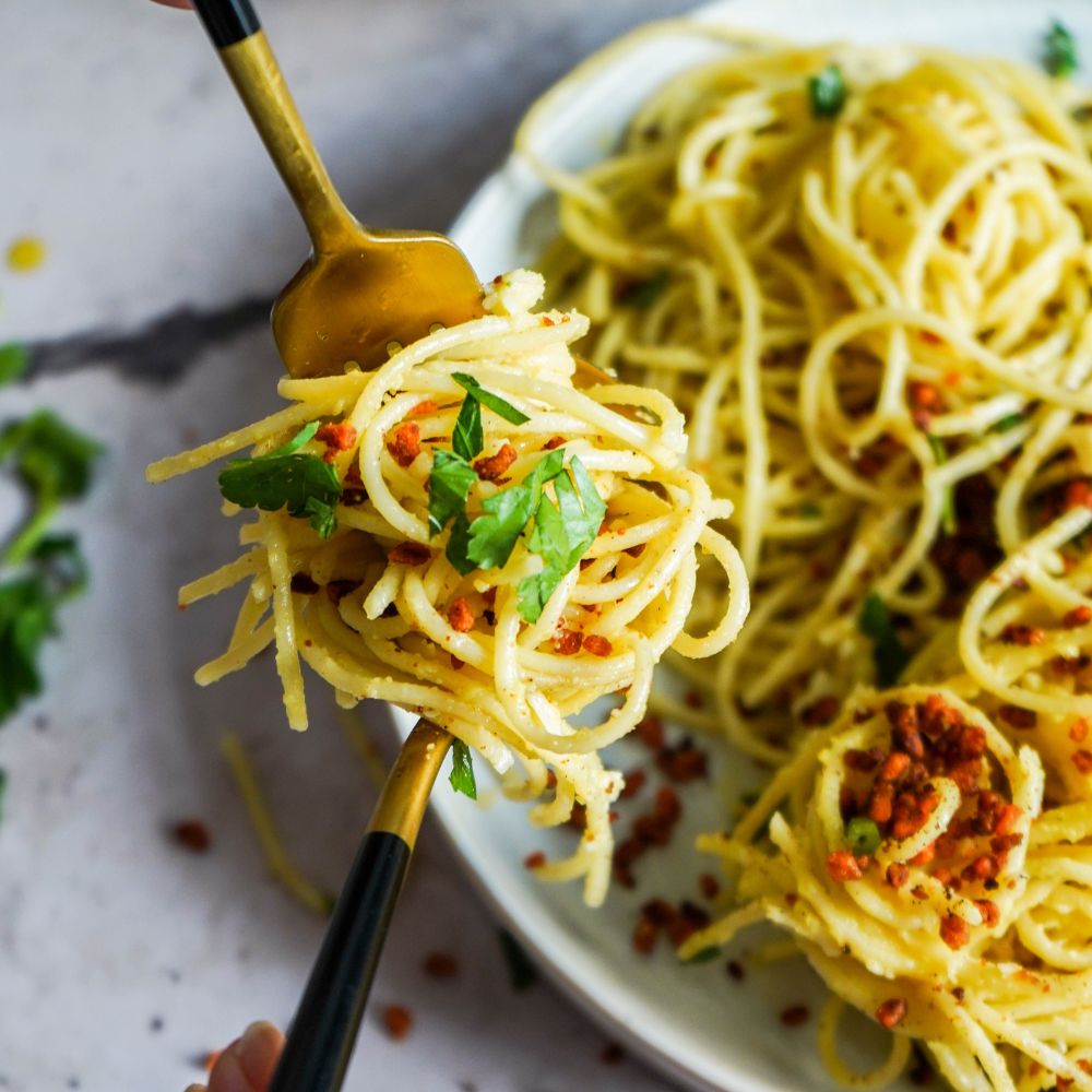 Vegane Spaghetti Carbonara mit Bacon Bits