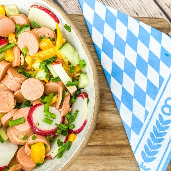 Leckerer Wurstsalat mit veganen Mini-Wienern